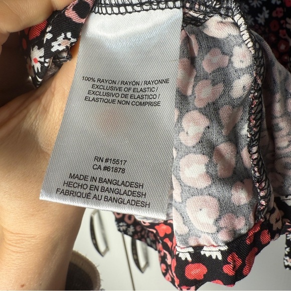 Vince Camuto Girls floral red and black Patterned Dress NWT size 6X - Picture 5 of 6